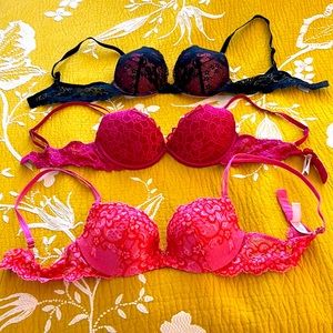 Victoria’s Secret Lace Push-up Bra Bundle